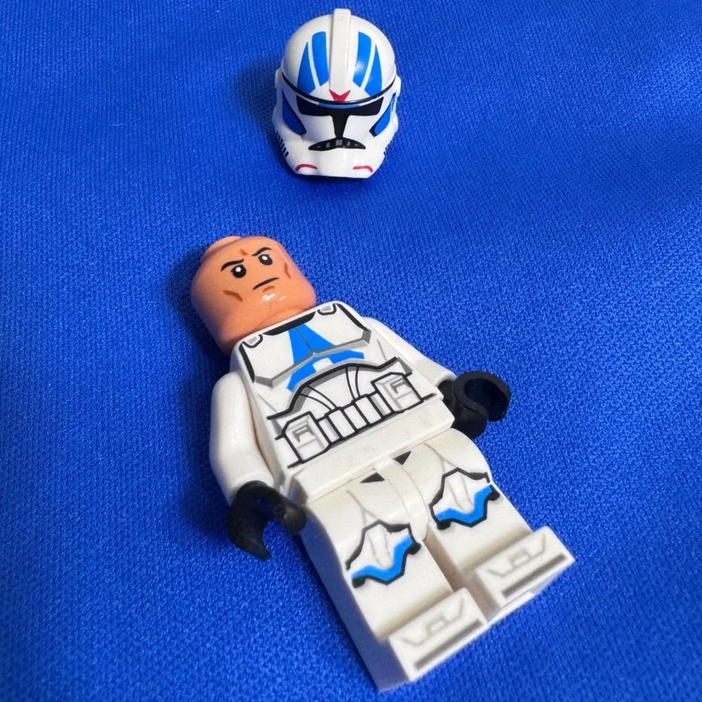 LEGO Star Wars 501st Legion Clone Trooper Minifigure Blue White Phase‎ 2 Wars